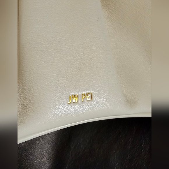 JW PEI White Gabbi Ruched Hobo Hangbag Bag NWOT - Picture 12 of 16